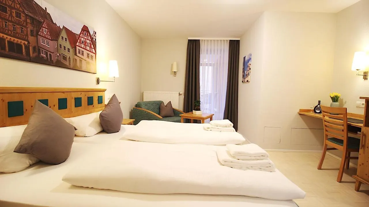 Hotel Alte Schmiede Dettelbach 0*,